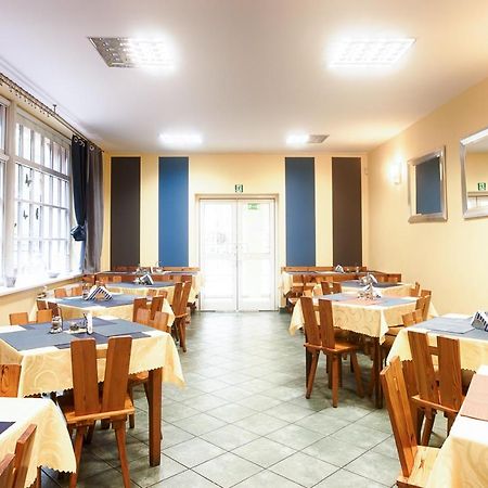 Pod Arkadami Hotel Darlowko Luaran gambar