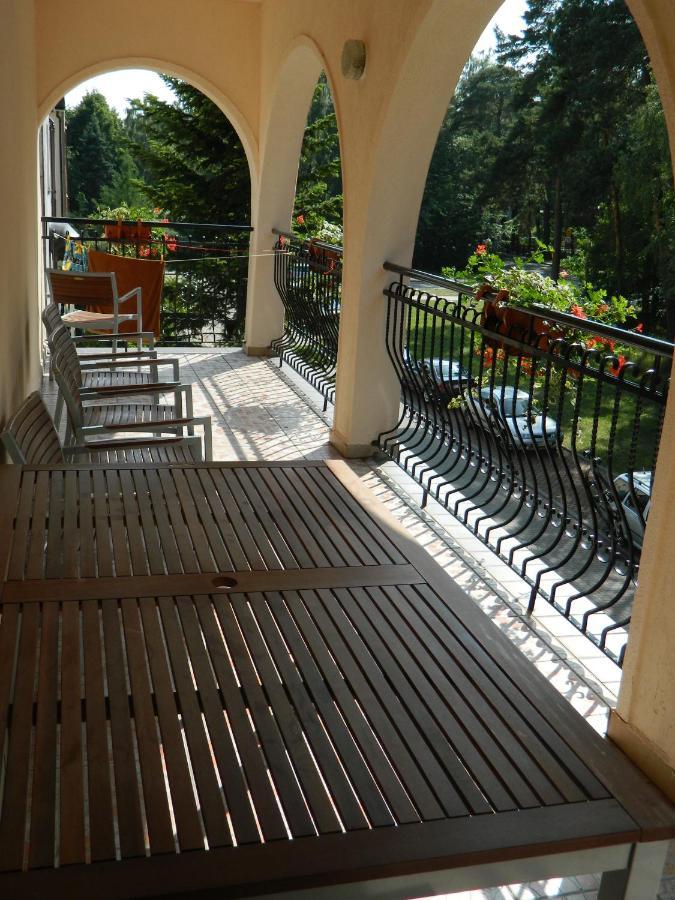 Pod Arkadami Hotel Darlowko Luaran gambar