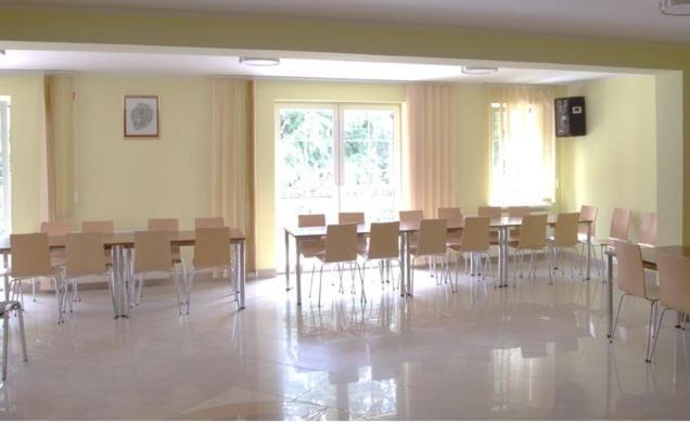 Pod Arkadami Hotel Darlowko Luaran gambar