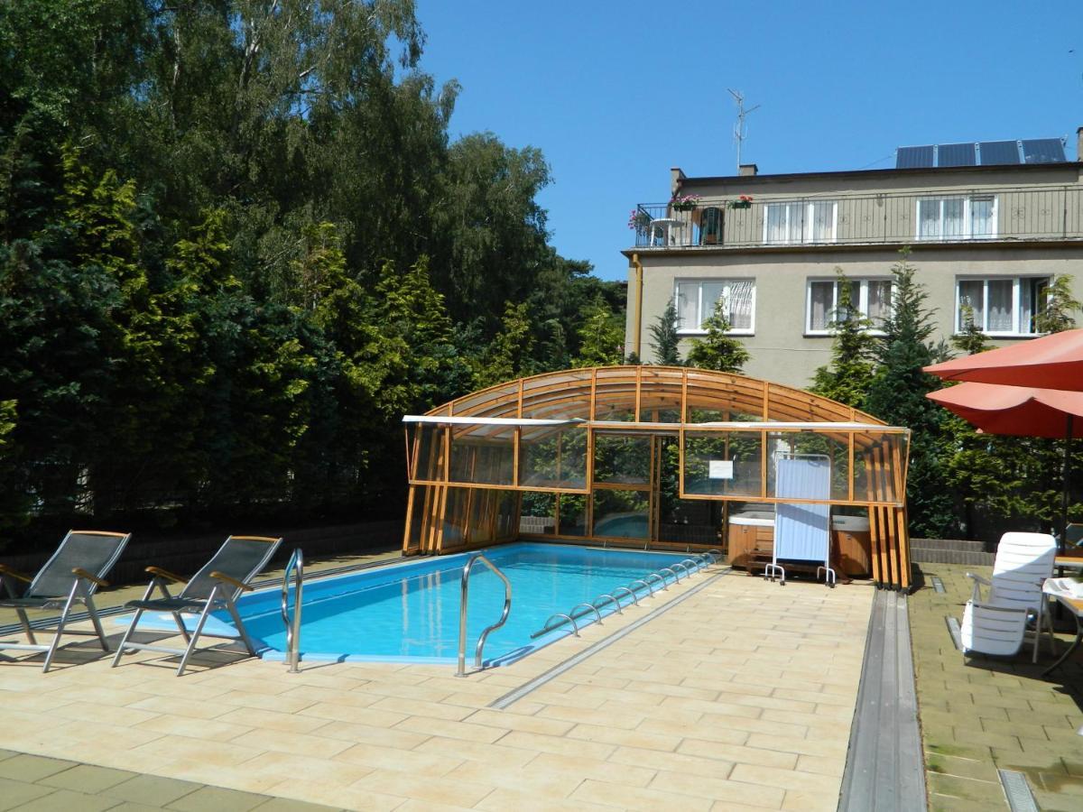 Pod Arkadami Hotel Darlowko Luaran gambar