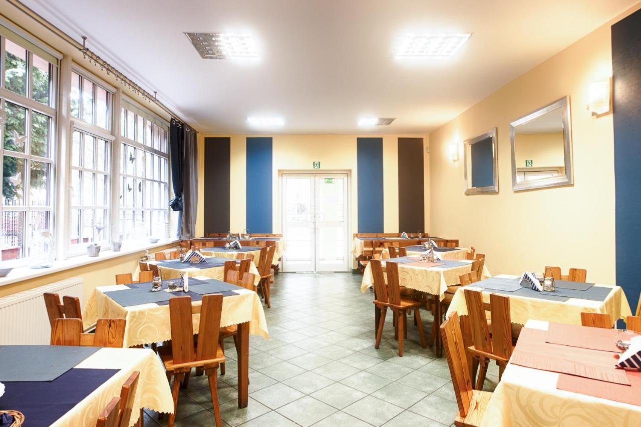Pod Arkadami Hotel Darlowko Luaran gambar