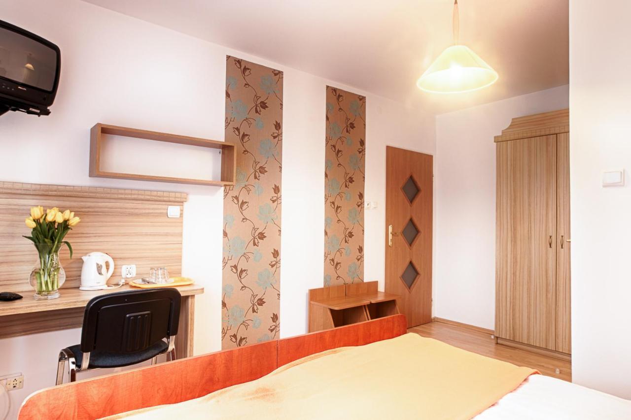 Pod Arkadami Hotel Darlowko Luaran gambar