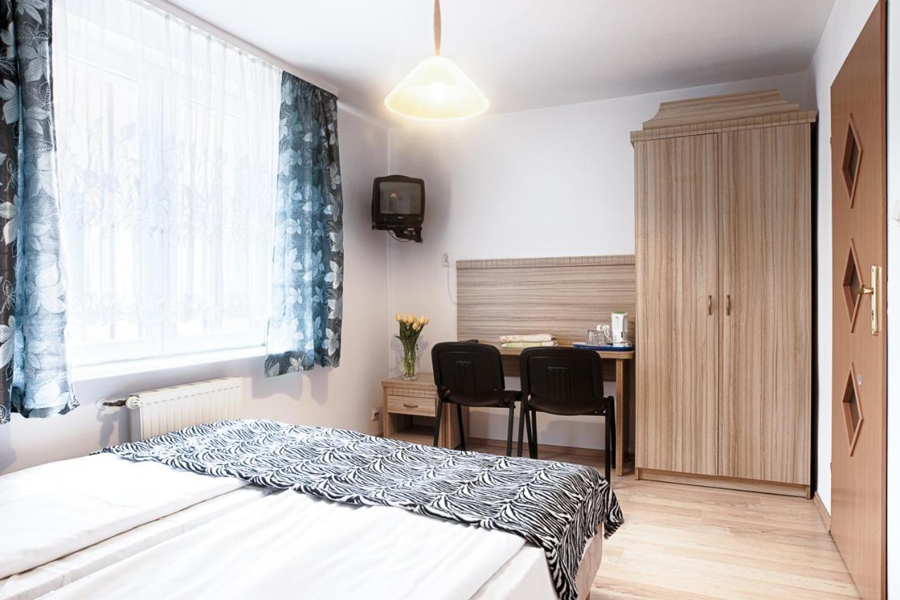 Pod Arkadami Hotel Darlowko Luaran gambar